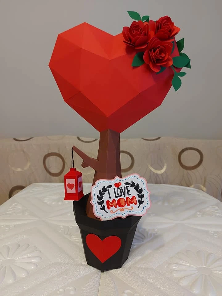 Heart Tree ❤❤ Low Poly, Papercraft, PDF template, Paper model, Sculpture, 3D puzzle, Polygonal model, Lowpoly