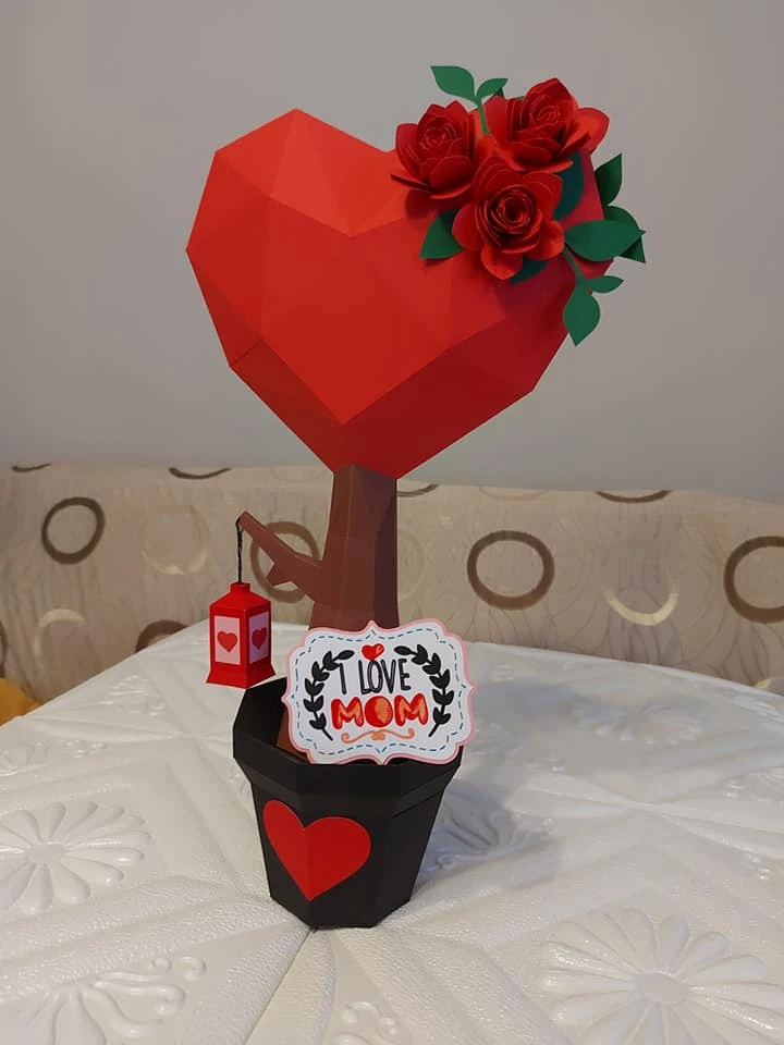 Heart Tree ❤❤ Low Poly, Papercraft, PDF template, Paper model, Sculpture, 3D puzzle, Polygonal model, Lowpoly