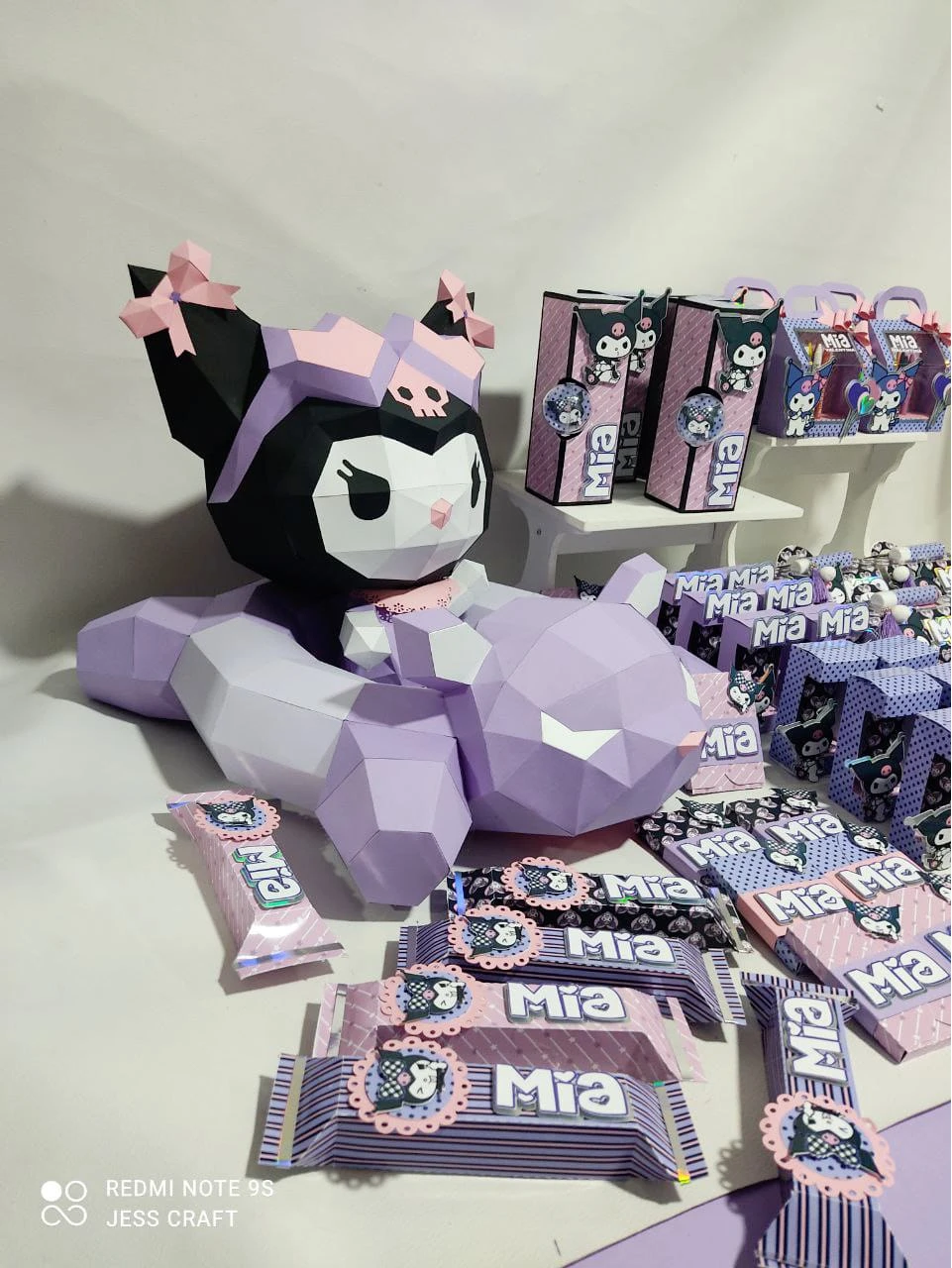 Vacaciones Sanrio: Kuromi Low Poly Papercraft