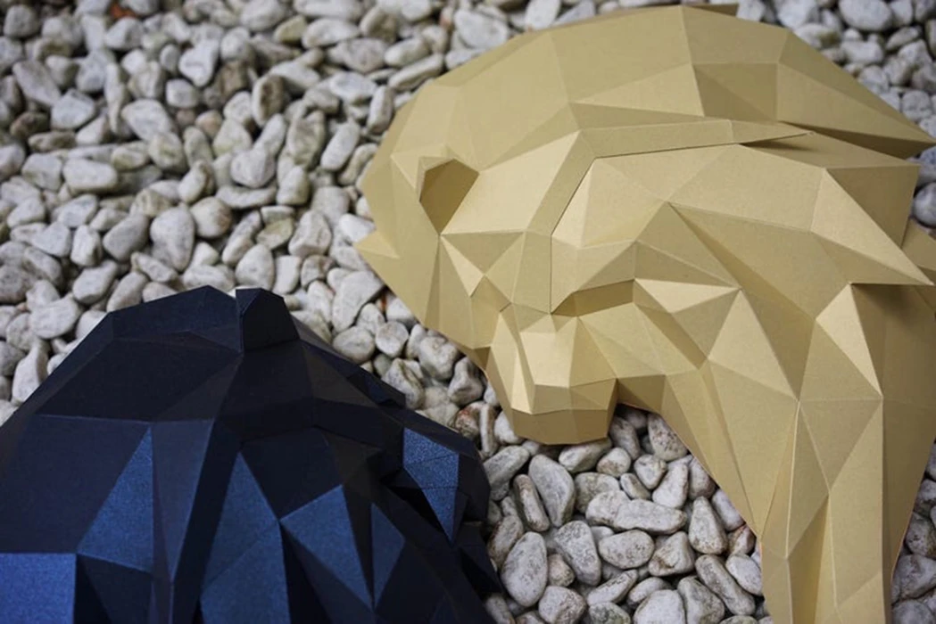 Two Lions On The Wall In The Shape Of A Heart Papercraft Low Poly Decoration DIY Paper 3D CumulusCraft