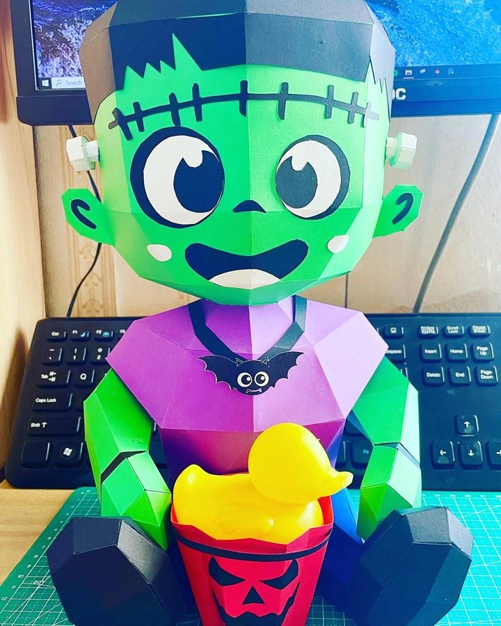 Halloween Baby Frankenstein Low poly Papercraft | OchkoArtDesign