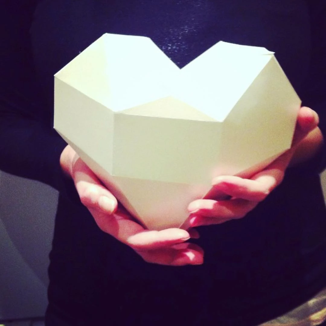 Extra Heart papercraft. You get PDF digital file templates and instructions for these DIY modern paper sculpture.