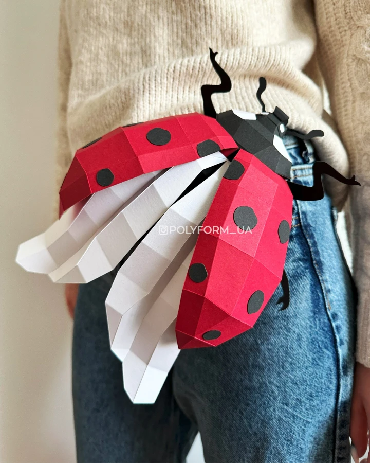Ladybug beetle Low Poly Insect Papercraft fly LowPoly PDF template decoration