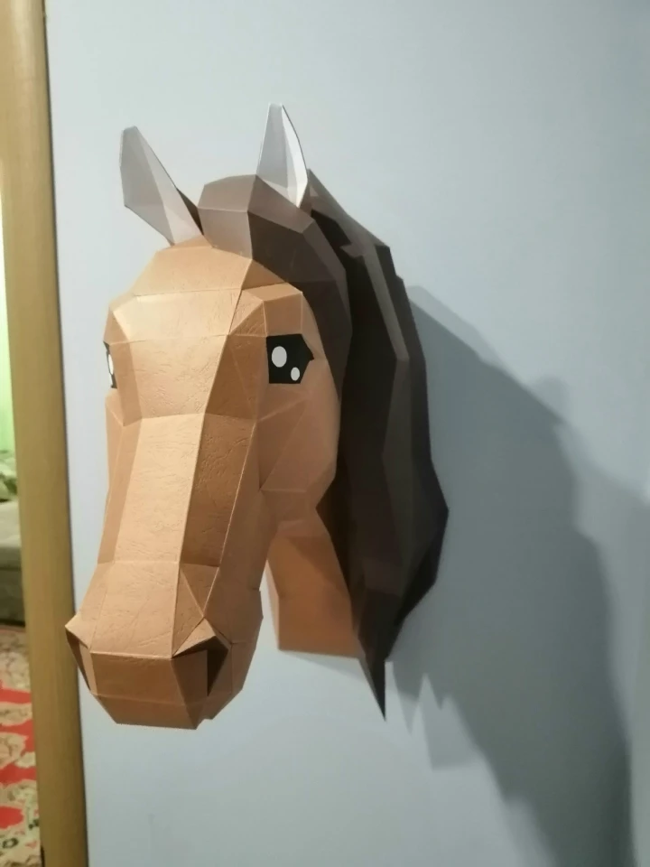 Horse Trophy Papercraft Template - Low Poly, Pepakura PDF, DIY Handmade, Home Decoration, Creative Gifts