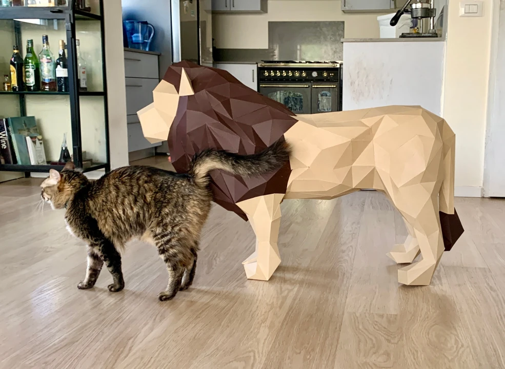 Lion (one piece) papercraft. You get PDF digital file templates and instructions for this DIY modern paper sculpture.