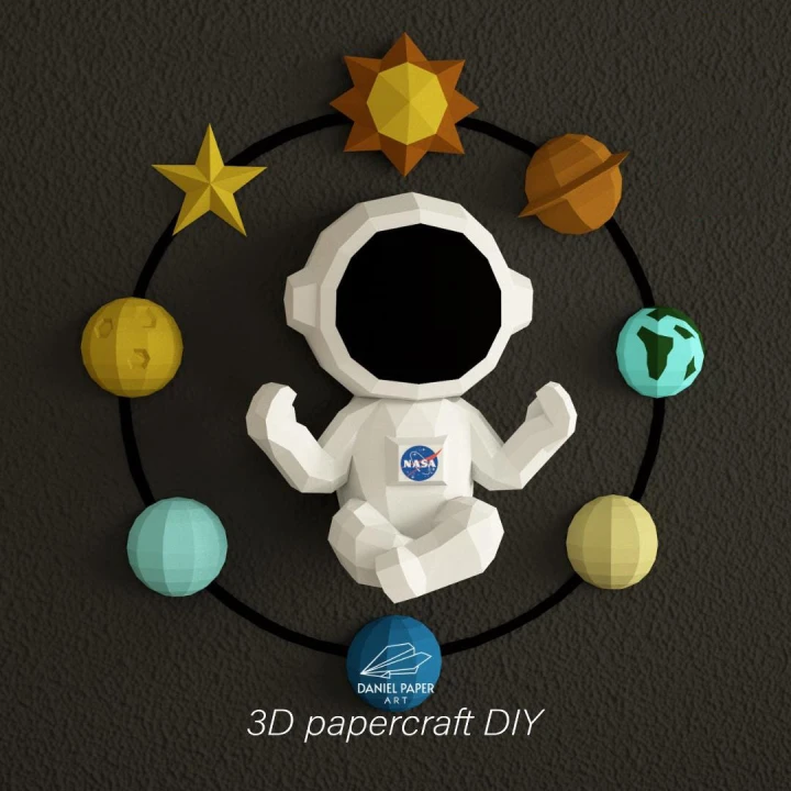 Astronaut Baby PDF Template, DIY 3d Model, FanArt, Paper Sculpture, Low Poly, Pepakura, Craft, Manualidad, Paper Art