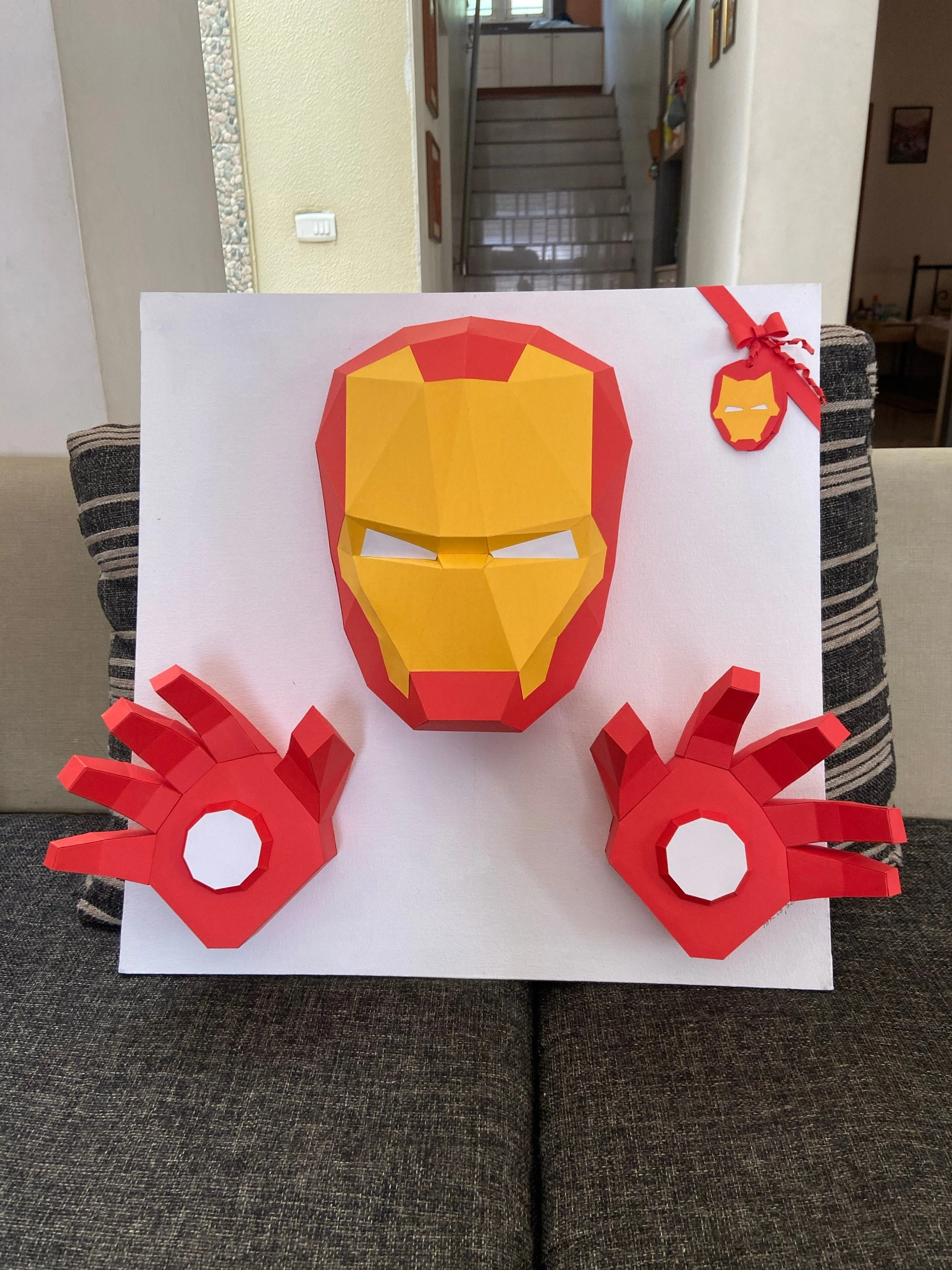 DIY lowpoly papercraft, Iron Man, Lowpoly, Low Poly, Sculpture, papercraft, DIY, Decoration, Wall, marvel, ironman, tonystark, marvel