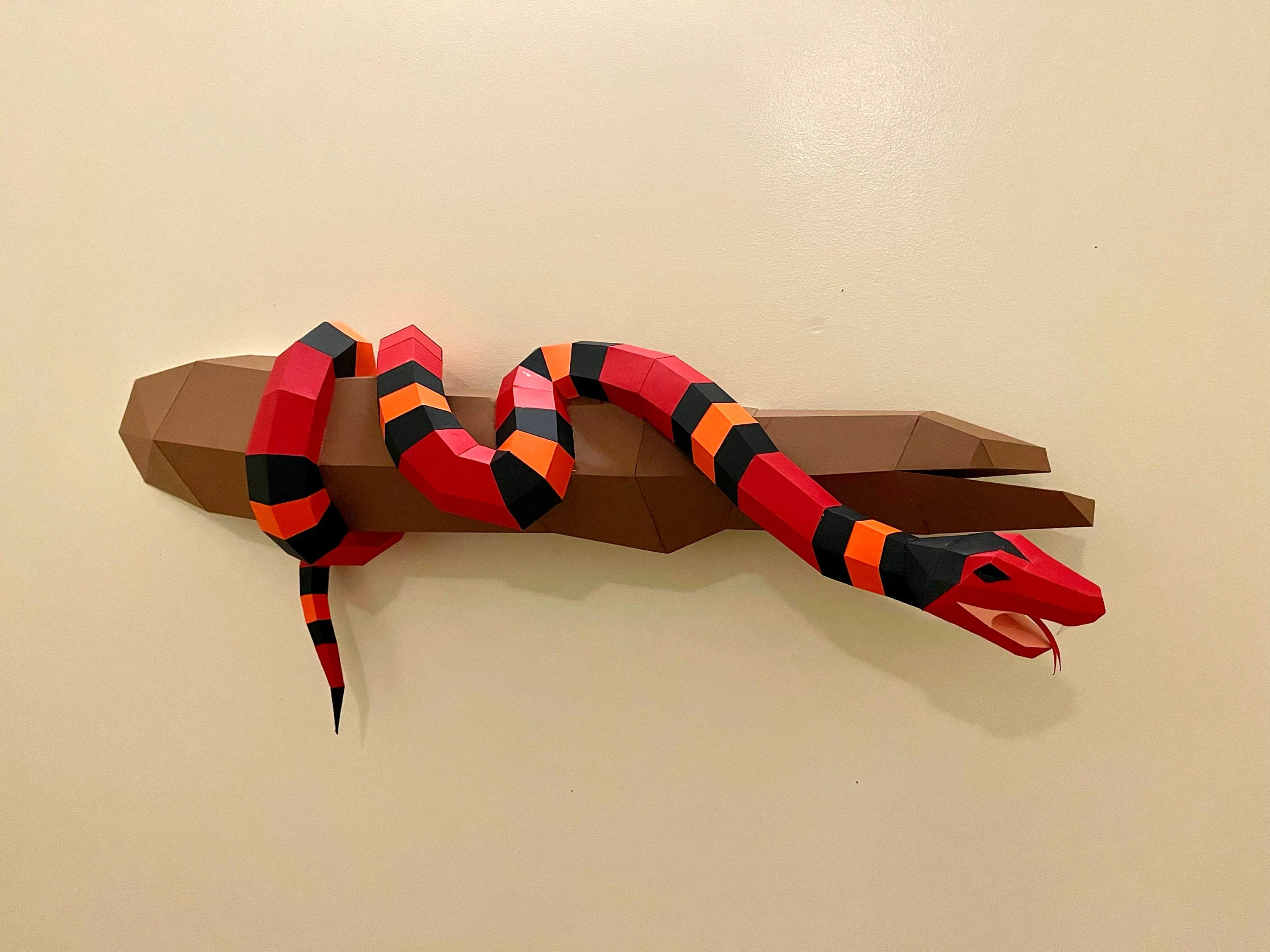 Papercraft Snake on a branch, Scarlet king snake Paper craft 3D model, PDF template, wall decor low poly animal, serpent, viper, coral snake