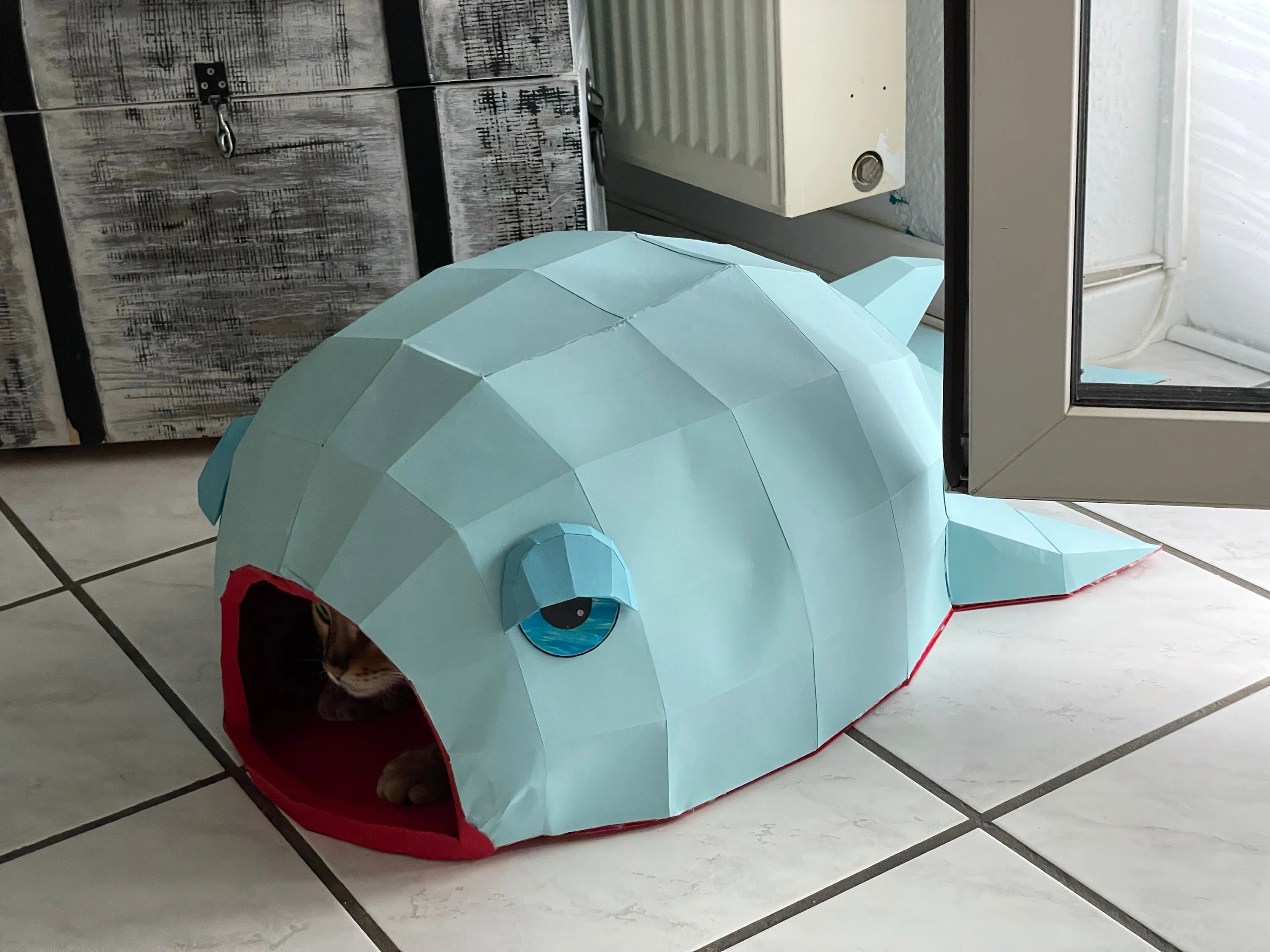 DIY Paper Cat House "Whale", Papercraft 3D cat cave, do it yourself cat home, how to make paper craft model, pdf pepakura low poly template