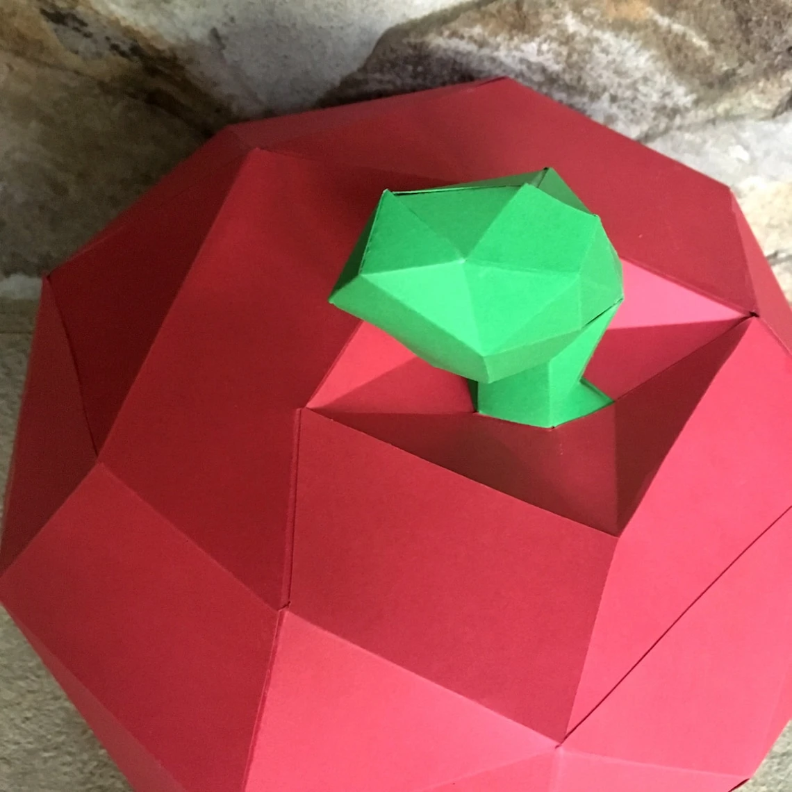 APPLE 3d papercraft. You get a PDF digital template and instructions for this DIY (do it yourself) geometric paper apple.