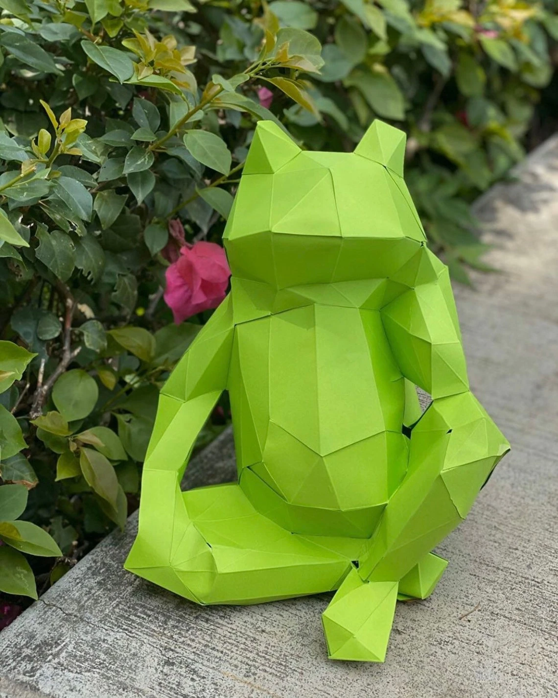 Frog bored pensive 3D papercraft. You get a PDF digital file templates and instruction for this DIY modern paper decoration.