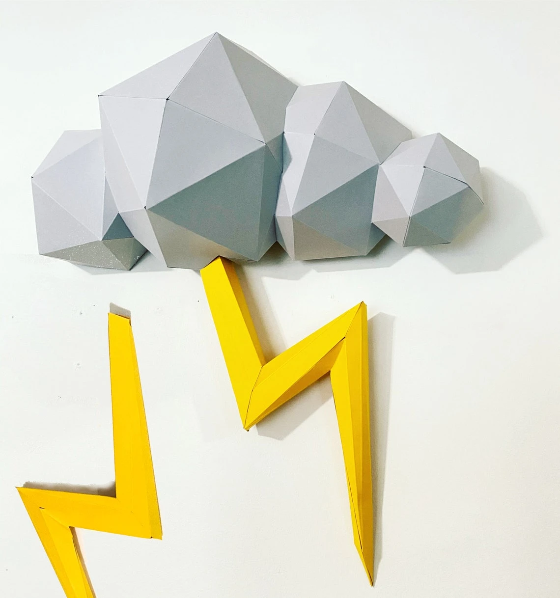 Lightning Cloud and lightning bolt 3d papercraft. You get PDF digital templates and instructions for DIY modern paper sculpture.