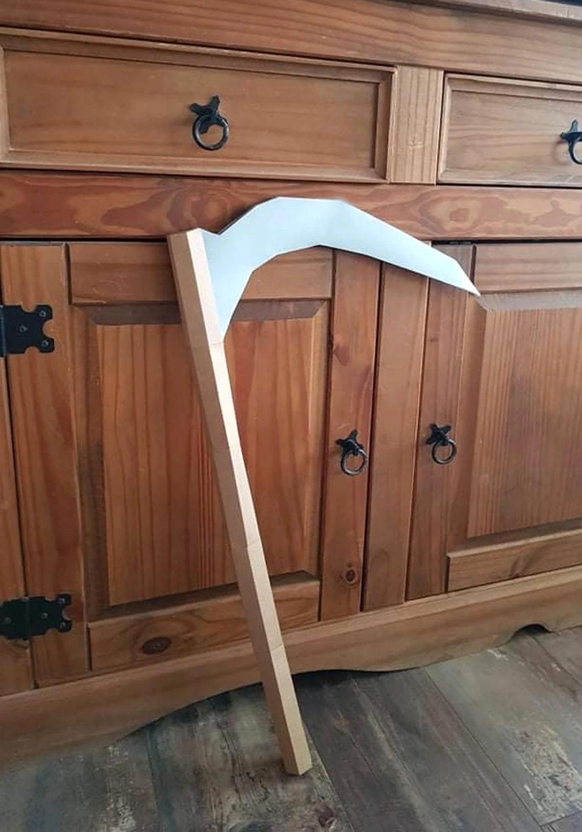 Scythe 3D Papercraft. get PDF digital file pattern and instruction for this DIY 3d papercraft low poly paper decor.