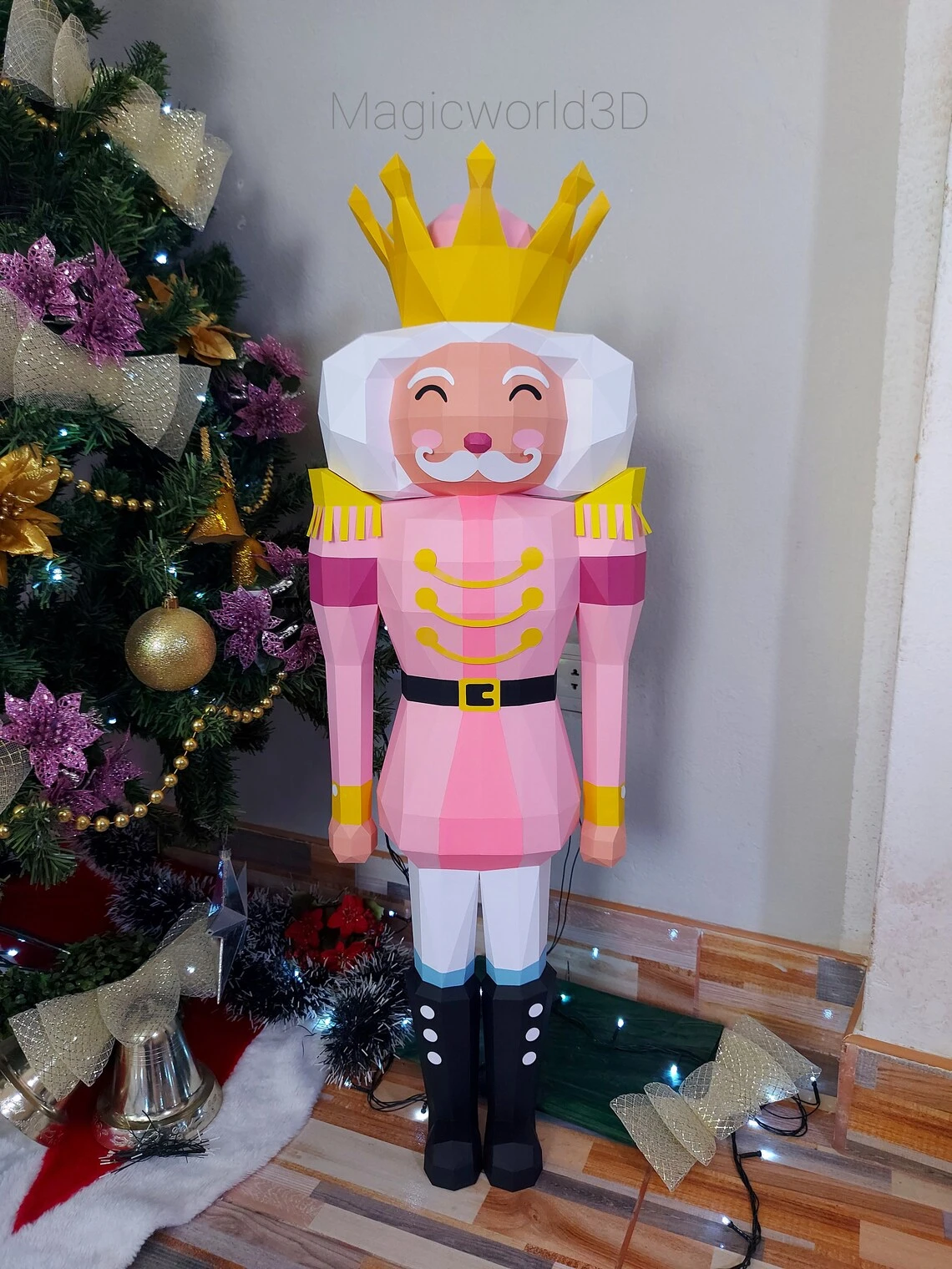 Nutcracker, Cascanueces Low Poly, Papercraft, PDF template, Paper model, Sculpture, 3D puzzle, Polygonal model, Lowpoly