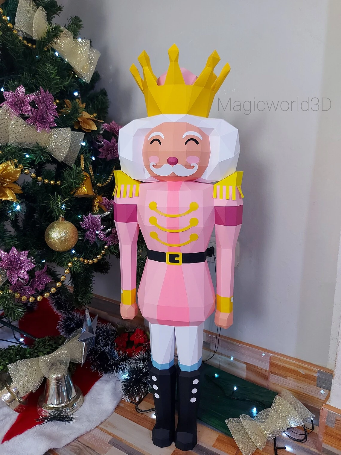 Nutcracker, Cascanueces Low Poly, Papercraft, PDF template, Paper model, Sculpture, 3D puzzle, Polygonal model, Lowpoly