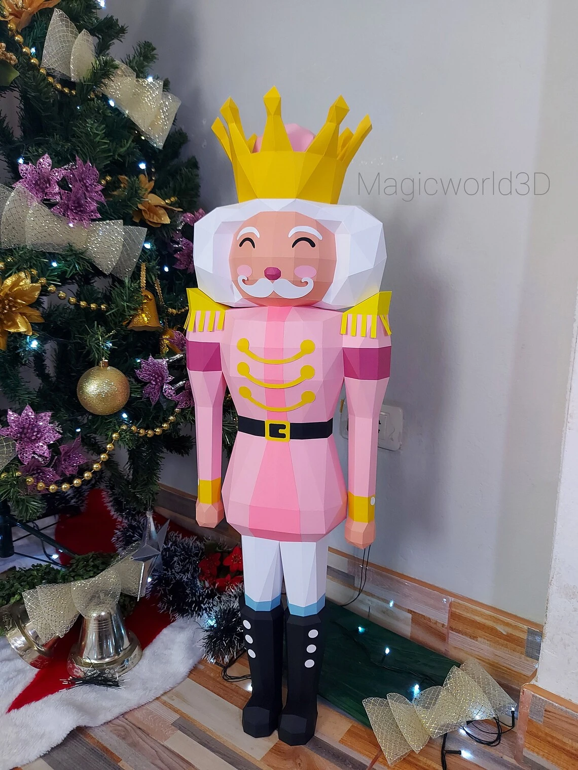 Nutcracker, Cascanueces Low Poly, Papercraft, PDF template, Paper model, Sculpture, 3D puzzle, Polygonal model, Lowpoly