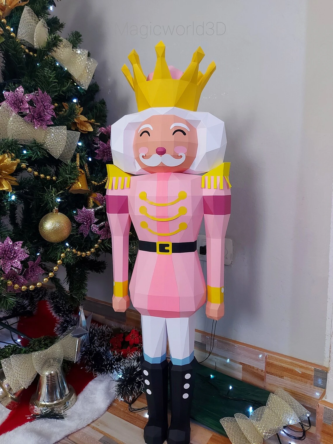 Nutcracker, Cascanueces Low Poly, Papercraft, PDF template, Paper model, Sculpture, 3D puzzle, Polygonal model, Lowpoly