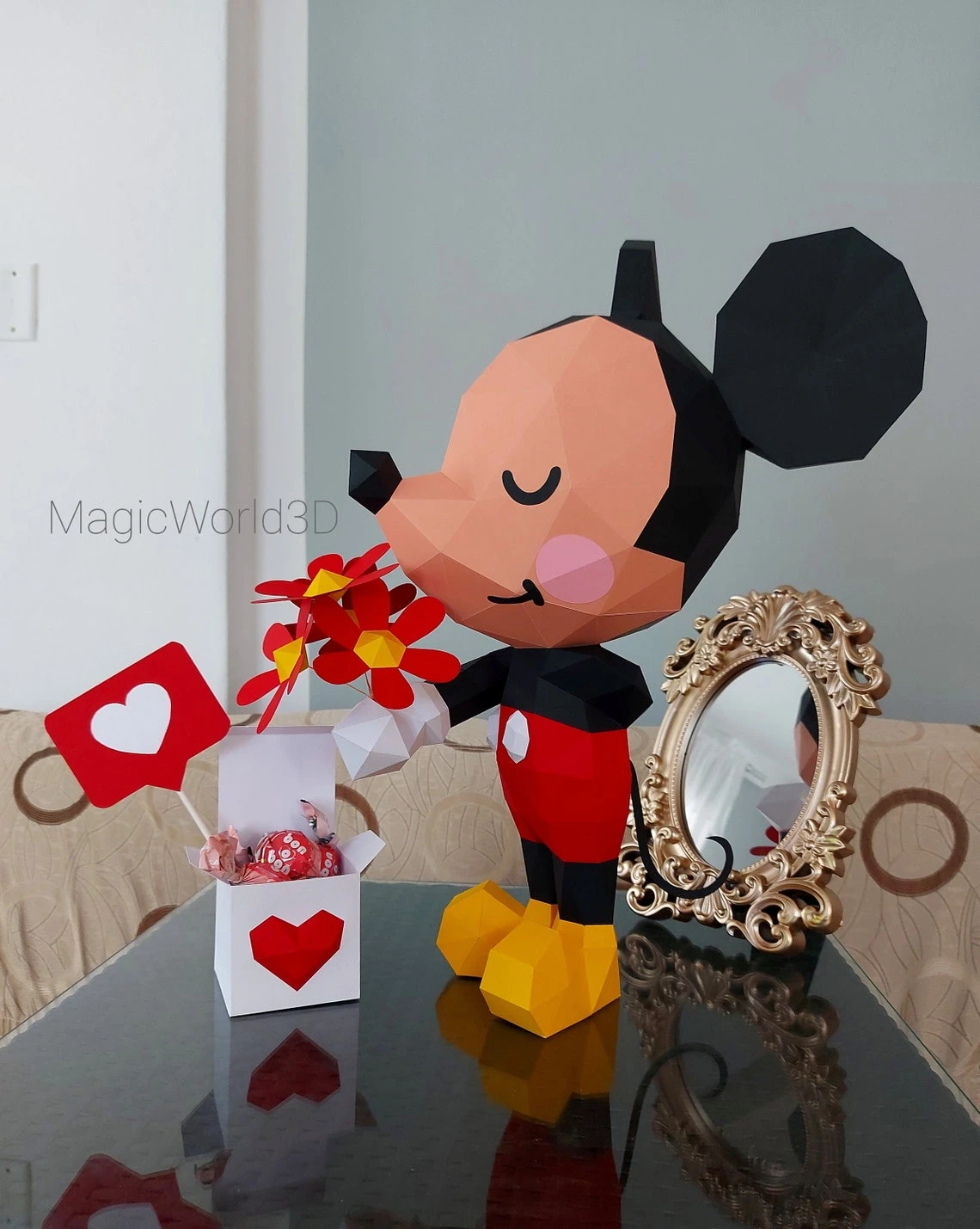 Mickey Mouse Love, Valentin's Day Low Poly, Papercraft, PDF template, Paper model, Sculpture, 3D puzzle, Polygonal model, Lowpoly