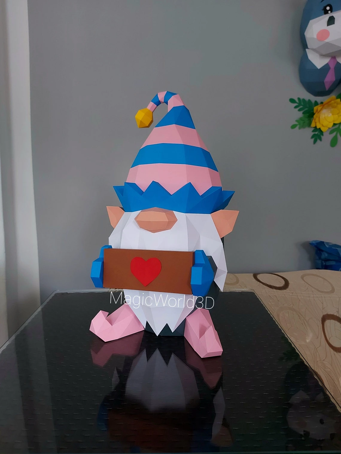 Gnome with Love Low Poly, Papercraft, PDF template, Paper model, Sculpture, 3D puzzle, Polygonal model, Lowpoly