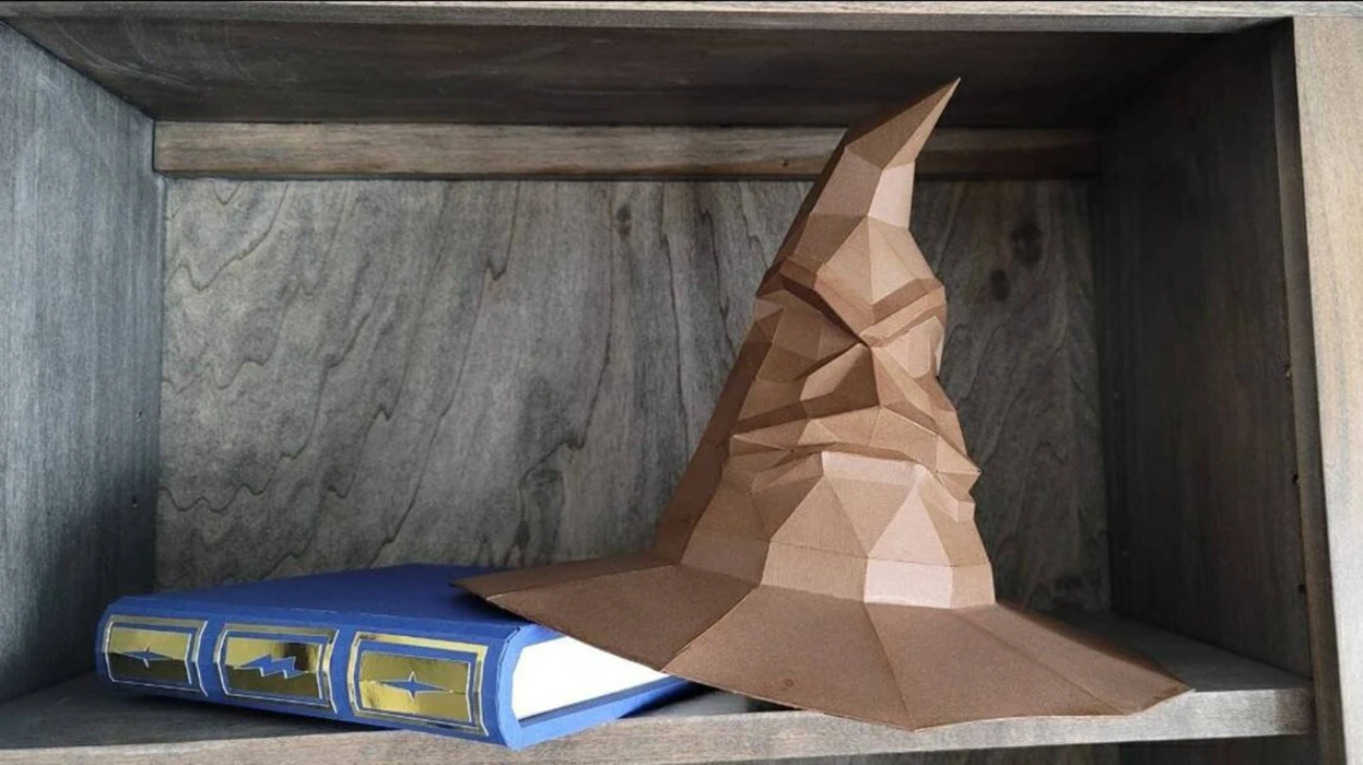 Sorting Hat Harry Potter/ Halloween/ Books and Hat/ DiY Craft/ Template PDF/ Low Poly/ Papercraft Halloween/ 3D Paper Hat/ Origami/ Home decor