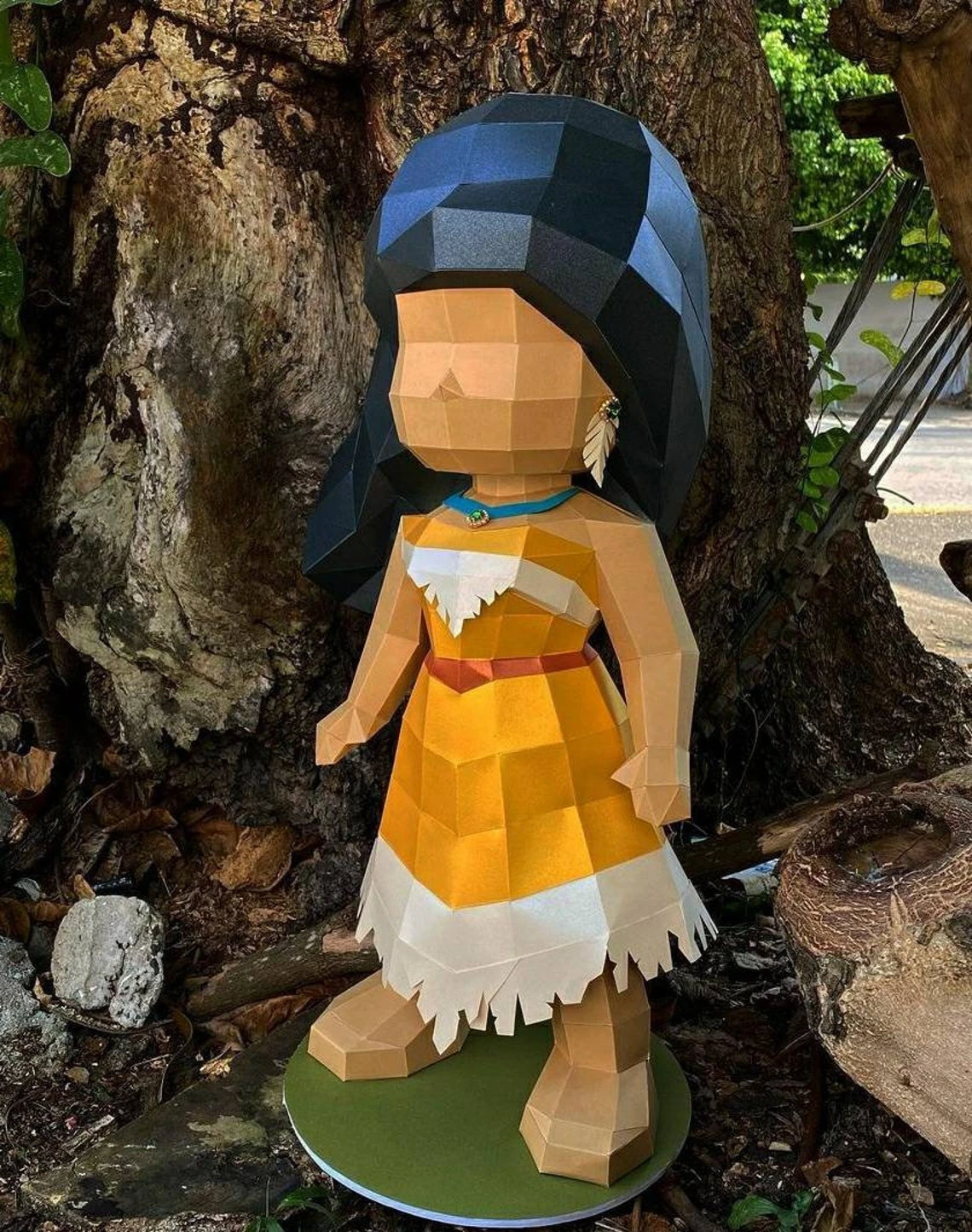 Princess Pocahontas/ Pocahontas/ DiY Craft/ Template PDF/ Low Poly/ Papercraft/ 3D Doll/ Origami/ Home decor