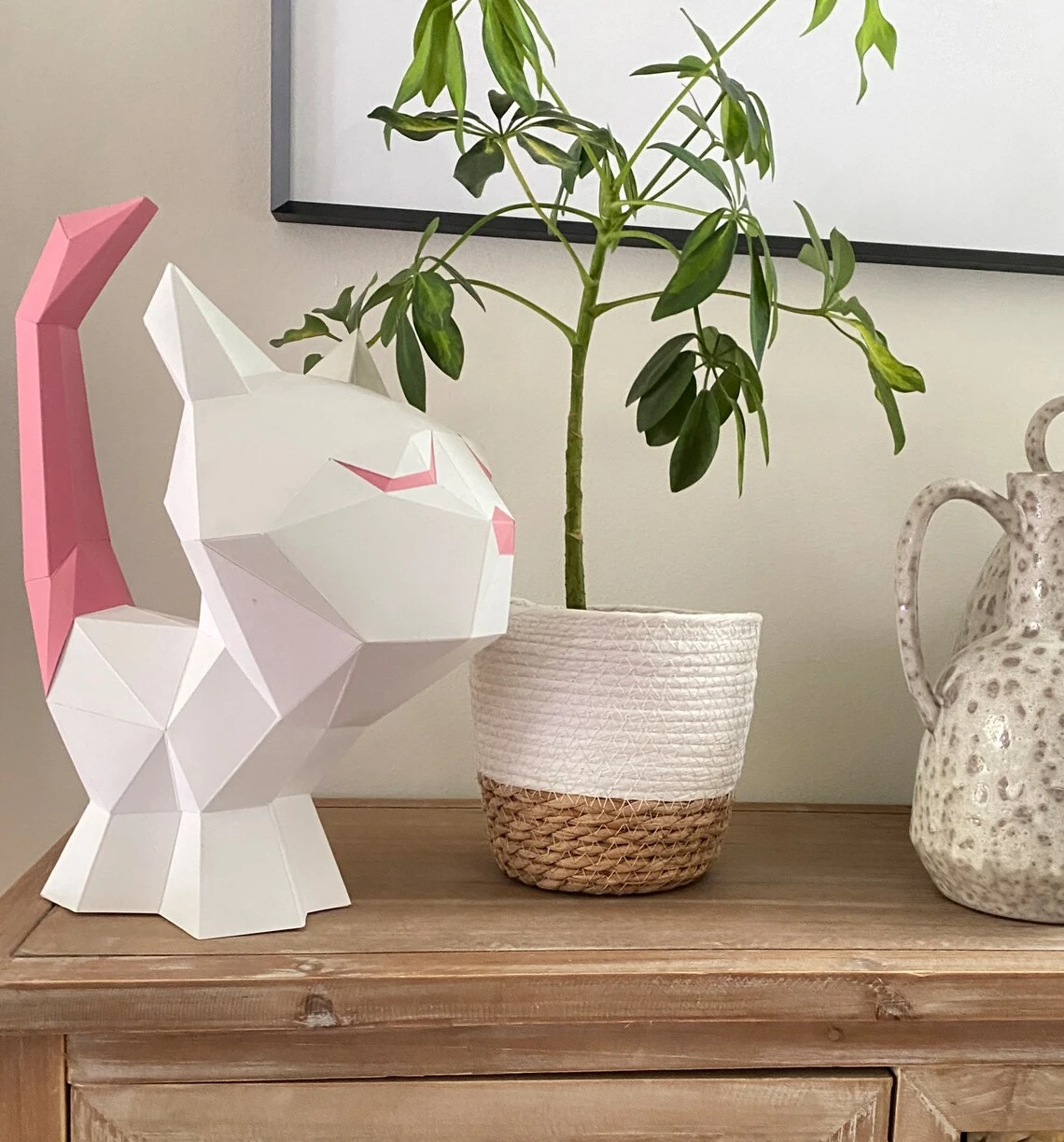 Cay Baby Cat 3D papercraft. You get a PDF digital file templates and instruction for this DIY modern paper decoration.