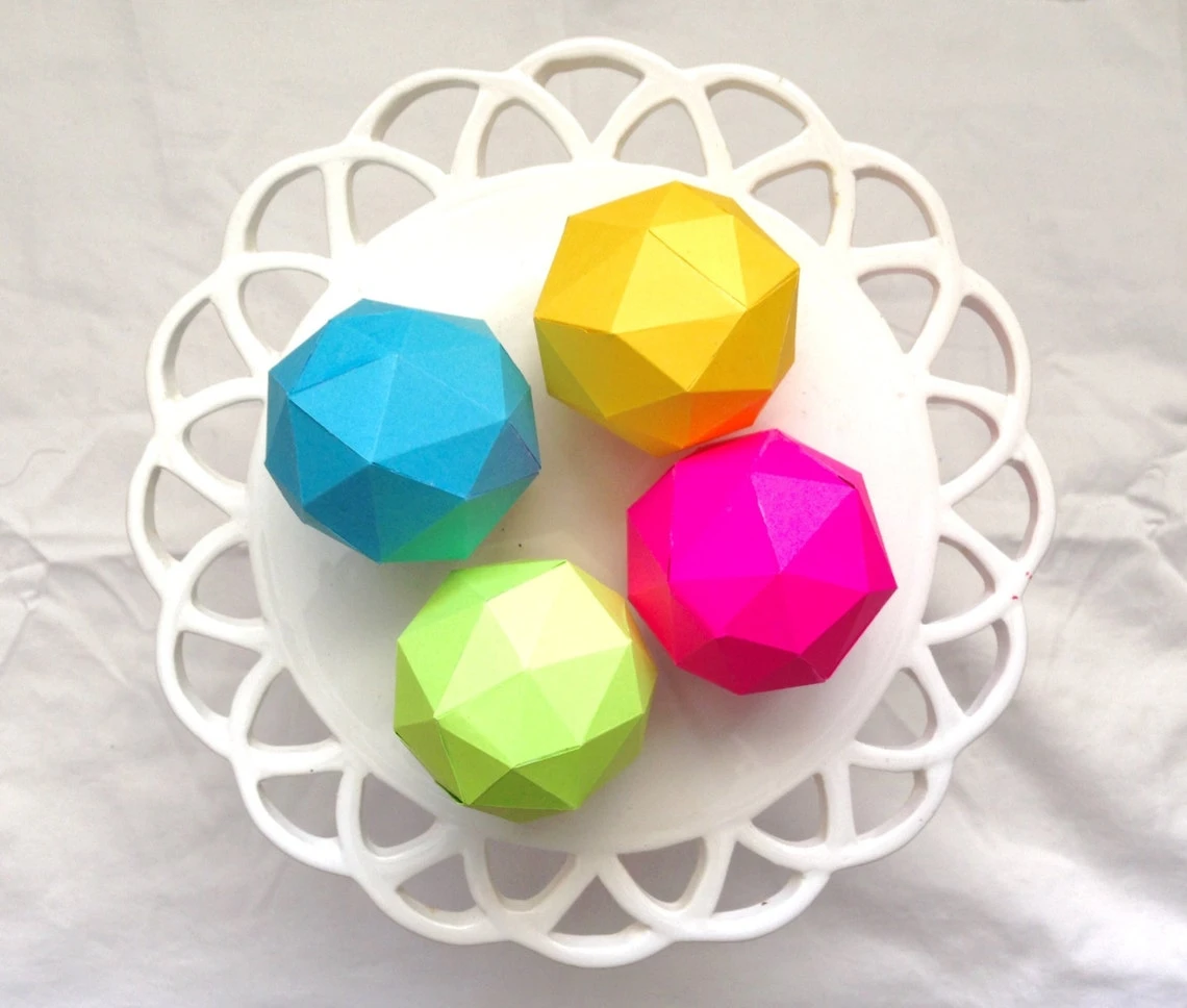 Balls 3d papercraft. You get a PDF digital files with templates and instruction of DIY papercraft minimalist balls.