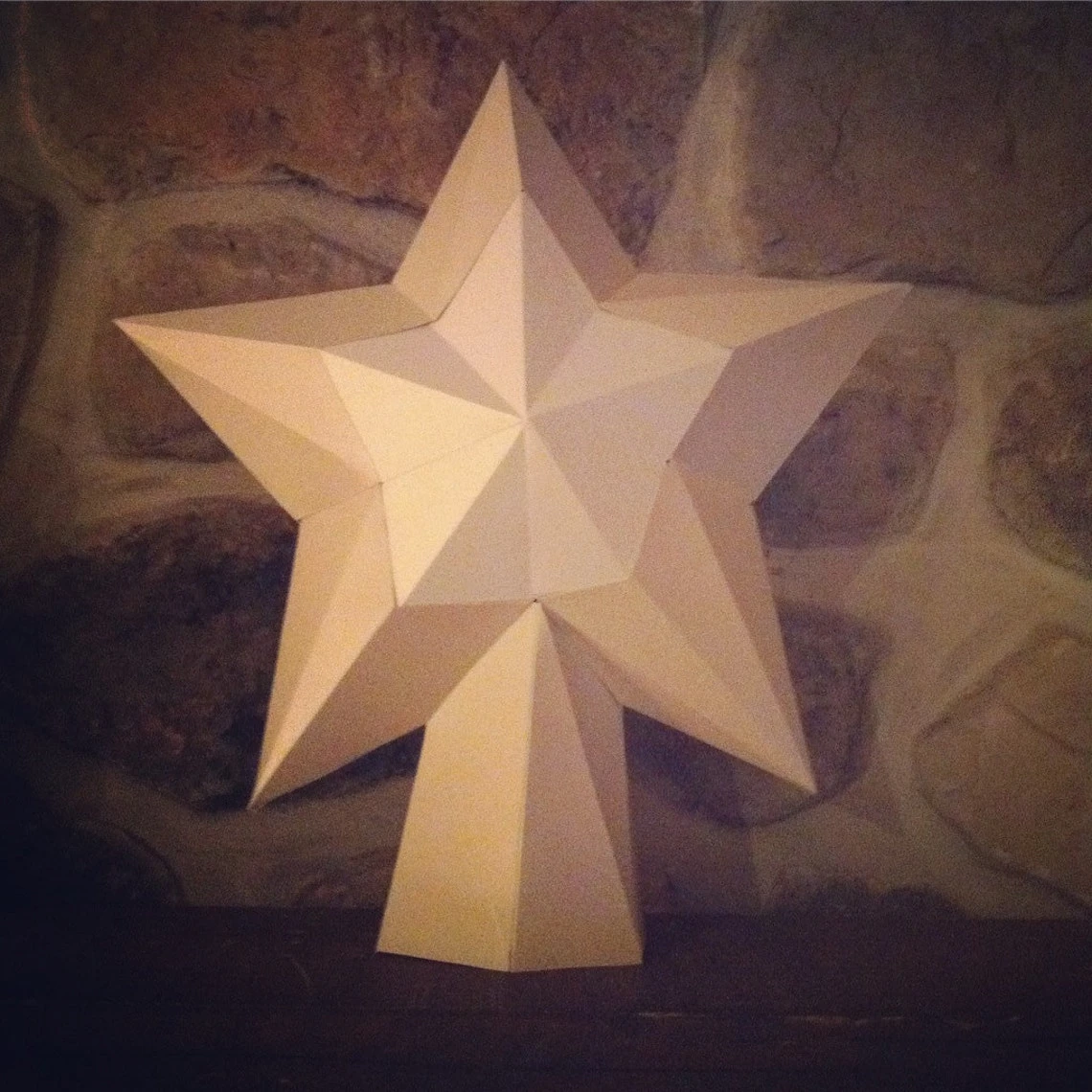 Shooting Star 3d papercraft. You get a PDF digital file with templates and instruction on how to DIY paper model.