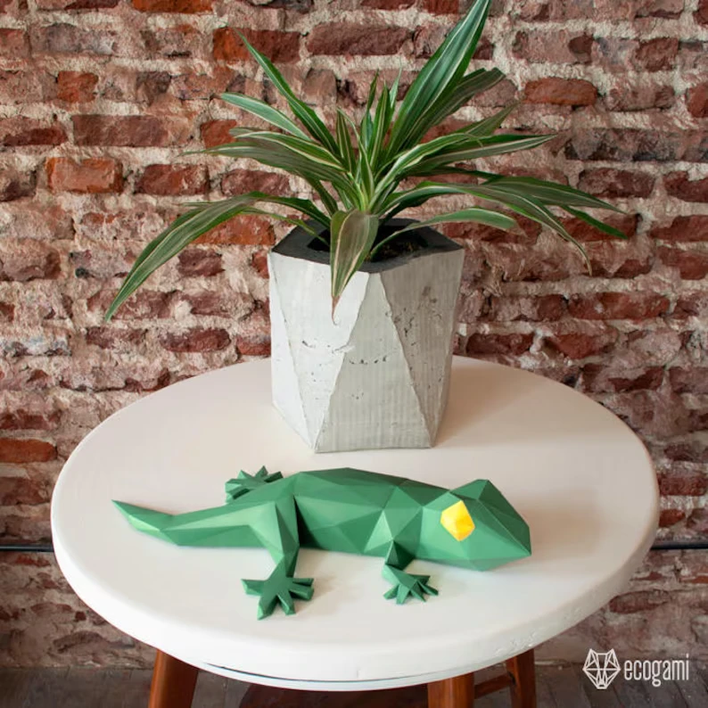 Lizard papercraft sculpture, printable 3D puzzle, papercraft Pdf template to make your reptile decor