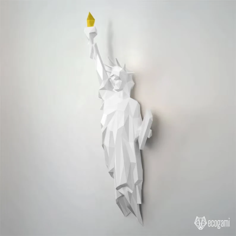 Statue of Liberty papercraft sculpture, printable 3D puzzle, papercraft Pdf template to make your New York wall decor