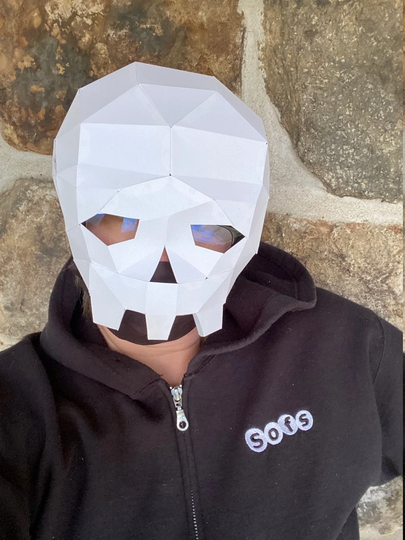 Skull Paper Mask 3d papercraft. 3 sizes included. Get PDF digital file pattern and instruction for DIY low poly paper mask.