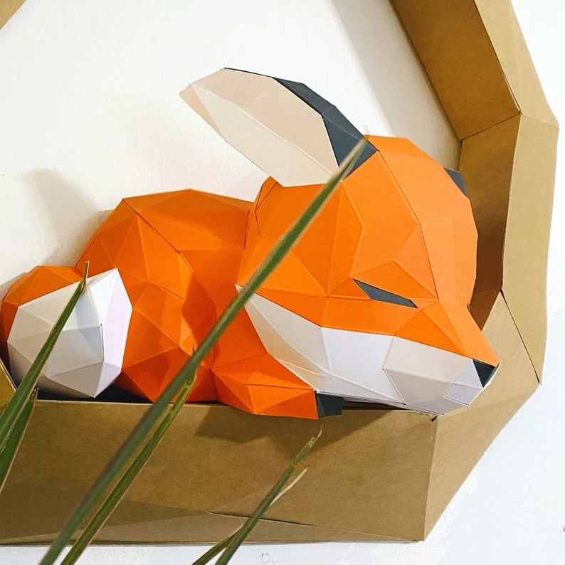 Tree fox on wall 3d papercraft. (Flowers not included) You get PDF digital file templates and instructions for this DIY paper model.