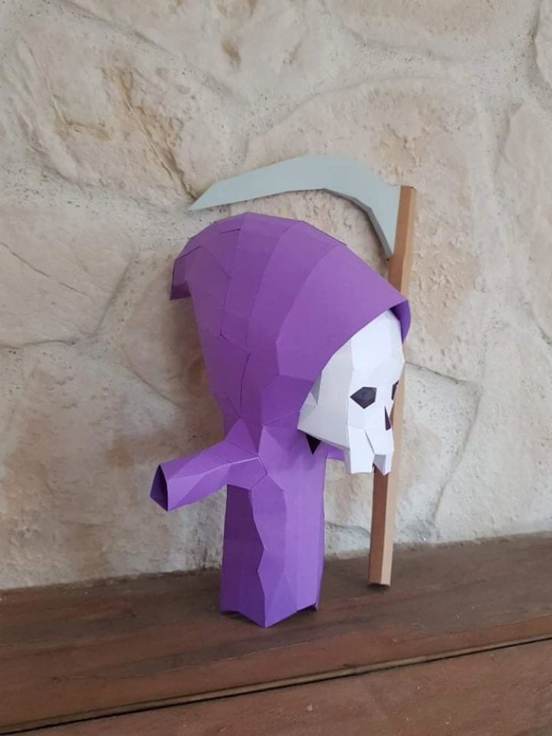 Hooded dude Halloween 3D Papercraft. get PDF digital file pattern and instruction for this DIY 3d papercraft low poly paper decor.