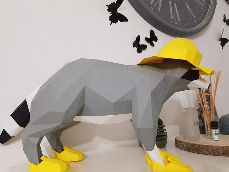 Raccoon on Rainy Day 3d papercraft. You get PDF digital file templates and instructions for these DIY lowpoly paper sculpture.