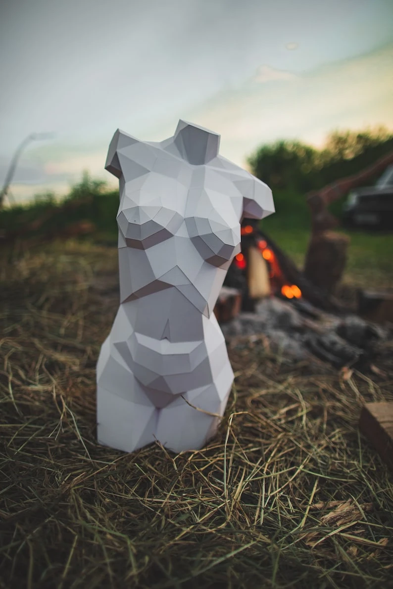 Papercraft 3D WOMAN BODY template sculpture pepakura paper girl low poly wedding decor loft home office pdf diy template beauty shop saloon