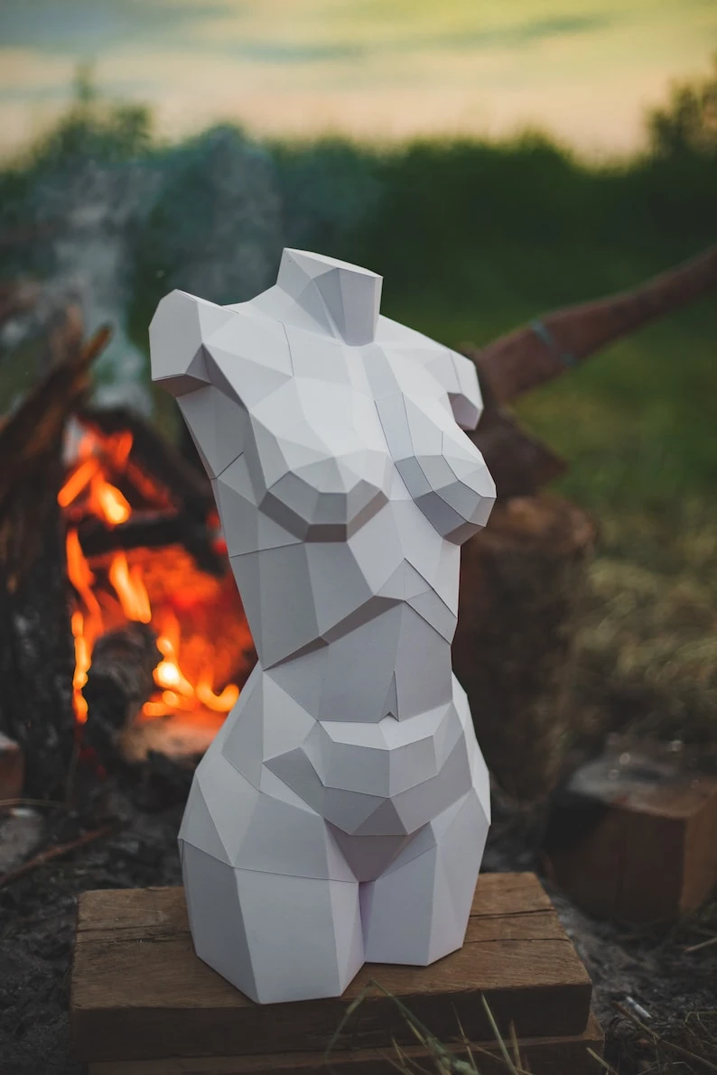 Papercraft 3D WOMAN BODY template sculpture pepakura paper girl low poly wedding decor loft home office pdf diy template beauty shop saloon