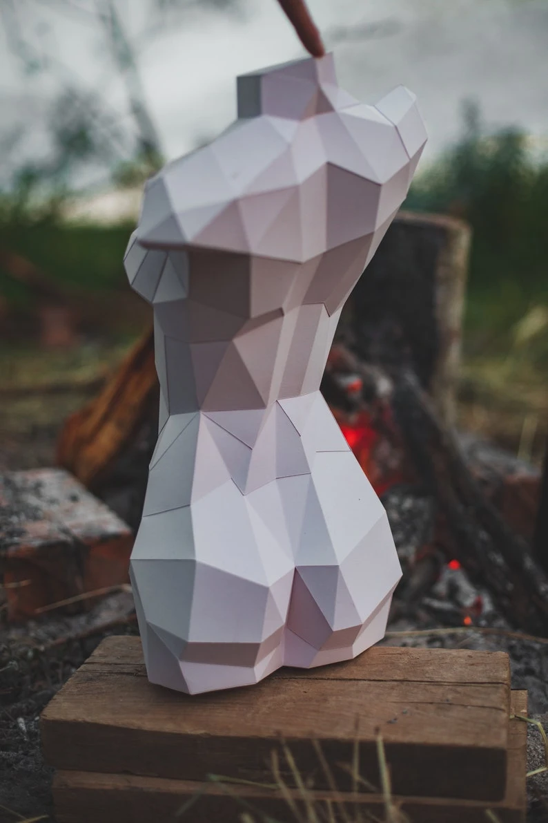 Papercraft 3D WOMAN BODY template sculpture pepakura paper girl low poly wedding decor loft home office pdf diy template beauty shop saloon