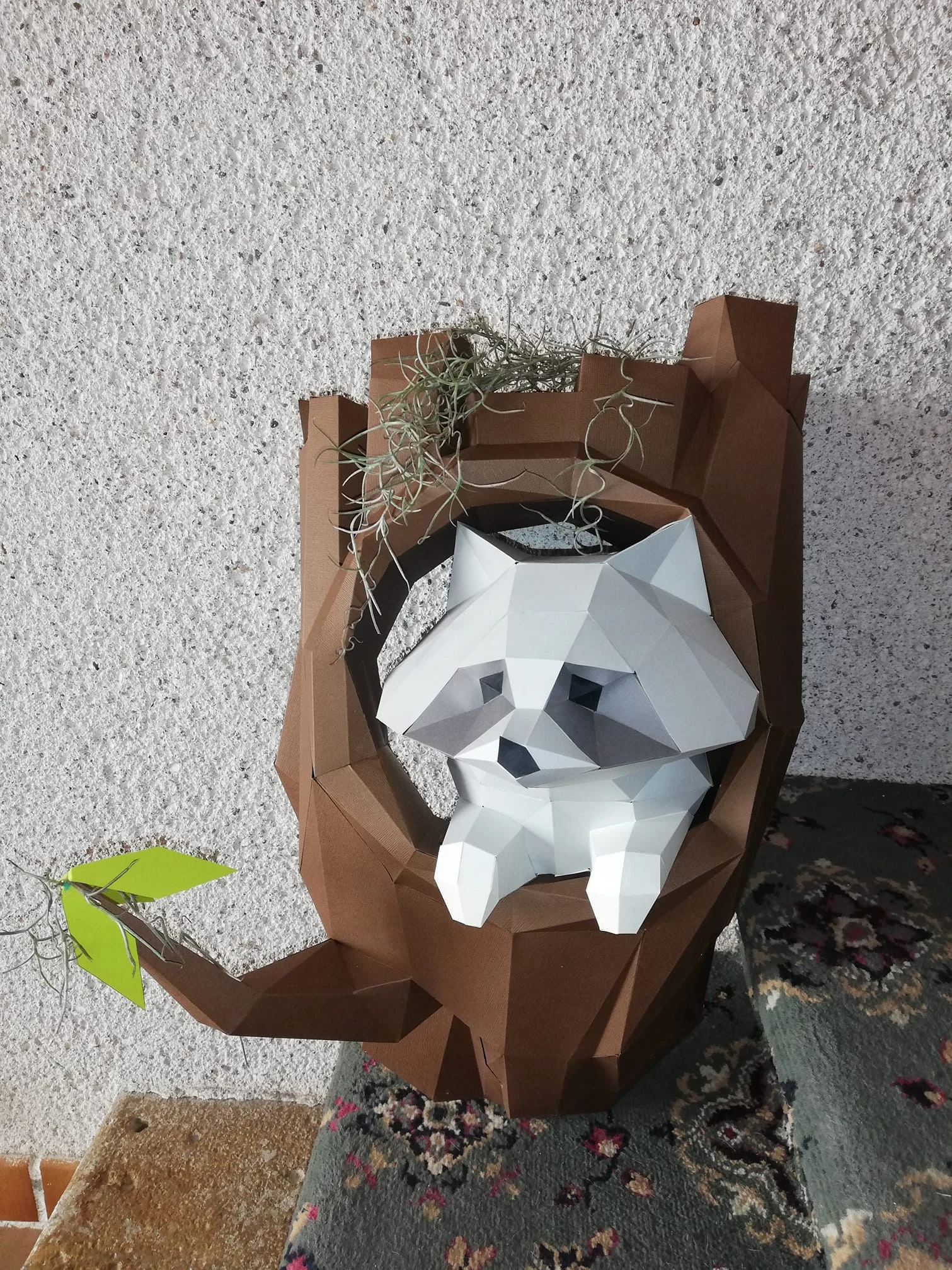 Arbre Aton (Raccoon in Trunk) Papercraft, Lowpoly Papercraft, Fovea - Papercraft - Nonitt