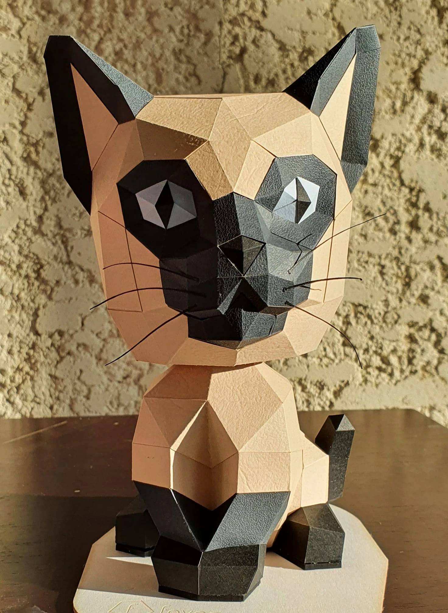 Wobble Siasia Papercraft, Lowpoly Papercraft, Fovea - Papercraft - Nonitt